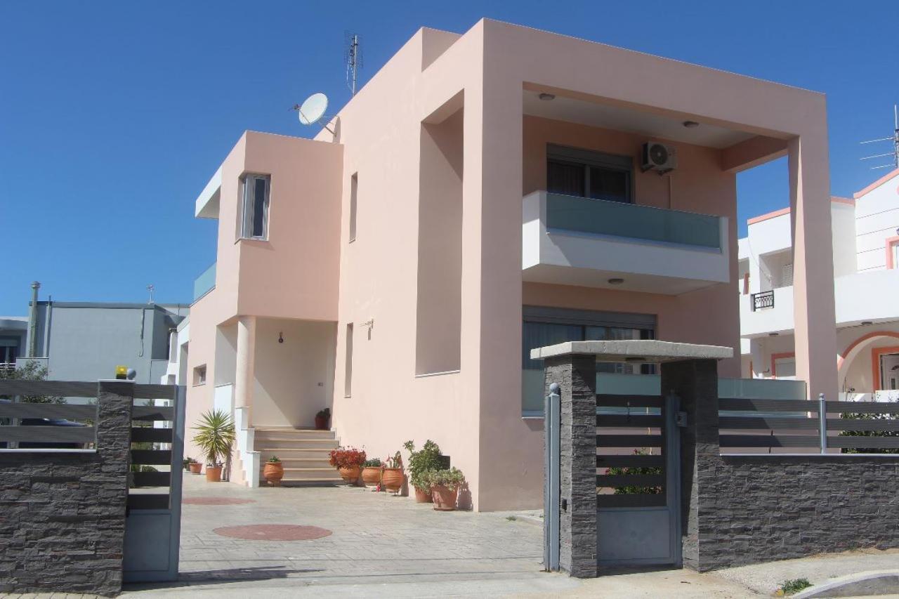 Valentina'S Luxe Apartment Mastihari Exterior photo